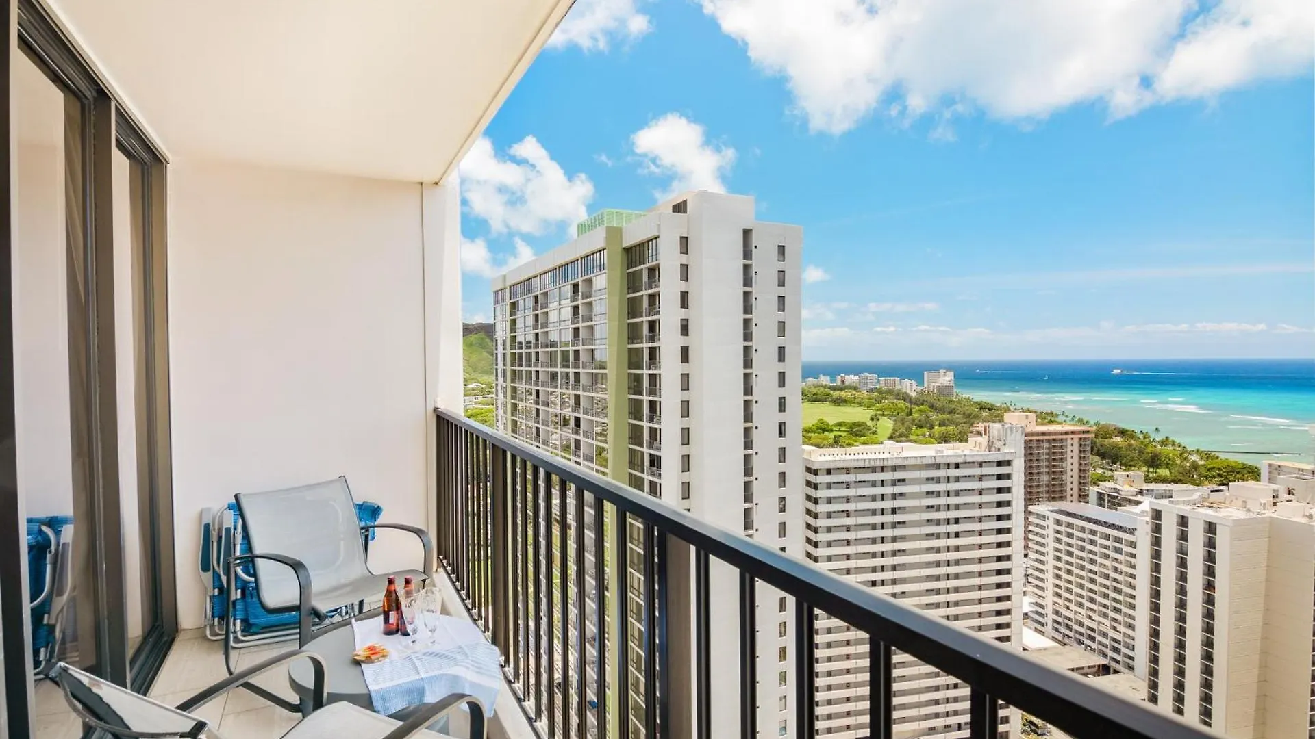 Breathtaking Ocean View 1 Bedroom Condo With Free Parking! Honolulu Apartman