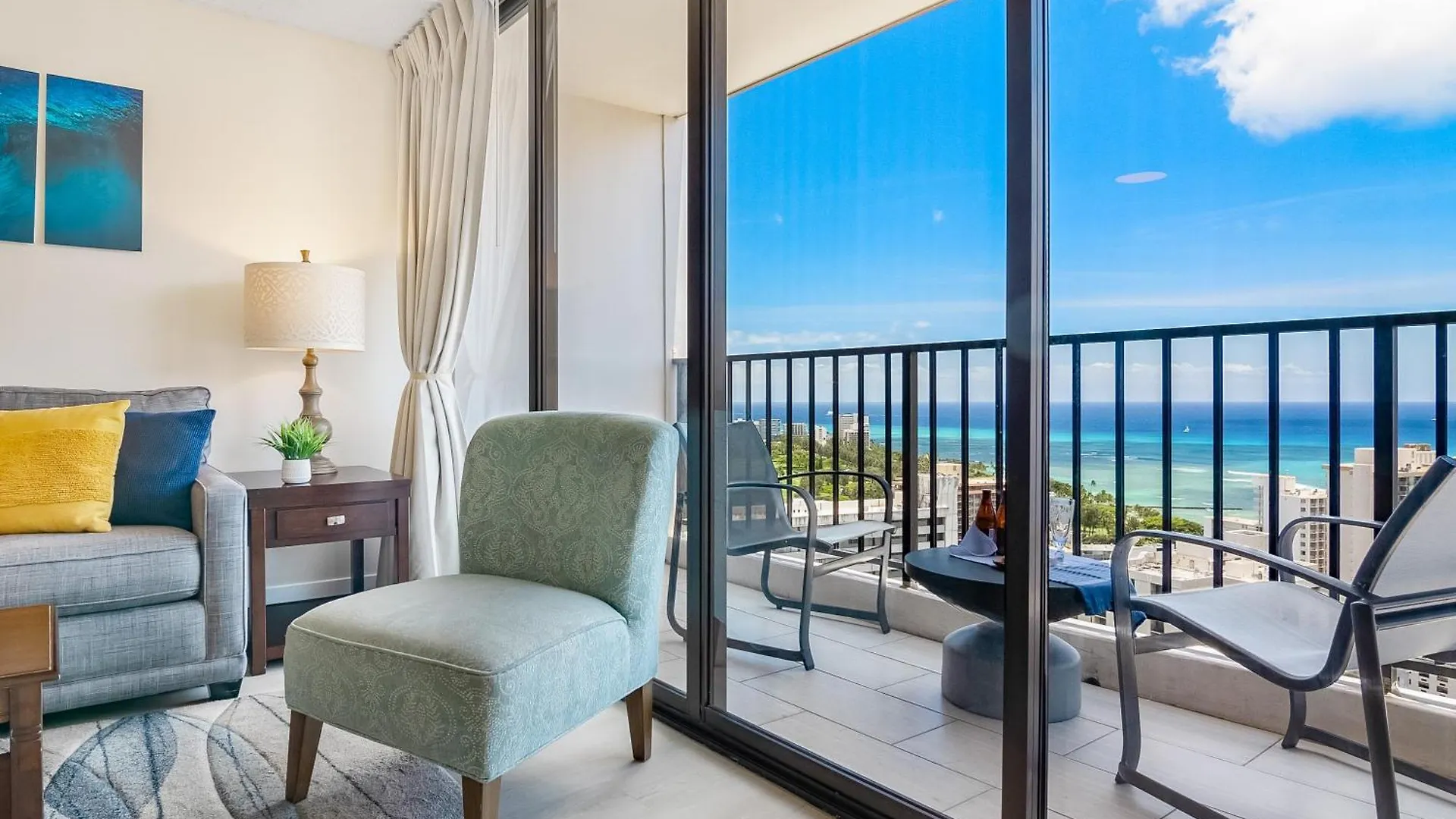 Breathtaking Ocean View 1 Bedroom Condo With Free Parking! Honolulu 0*,