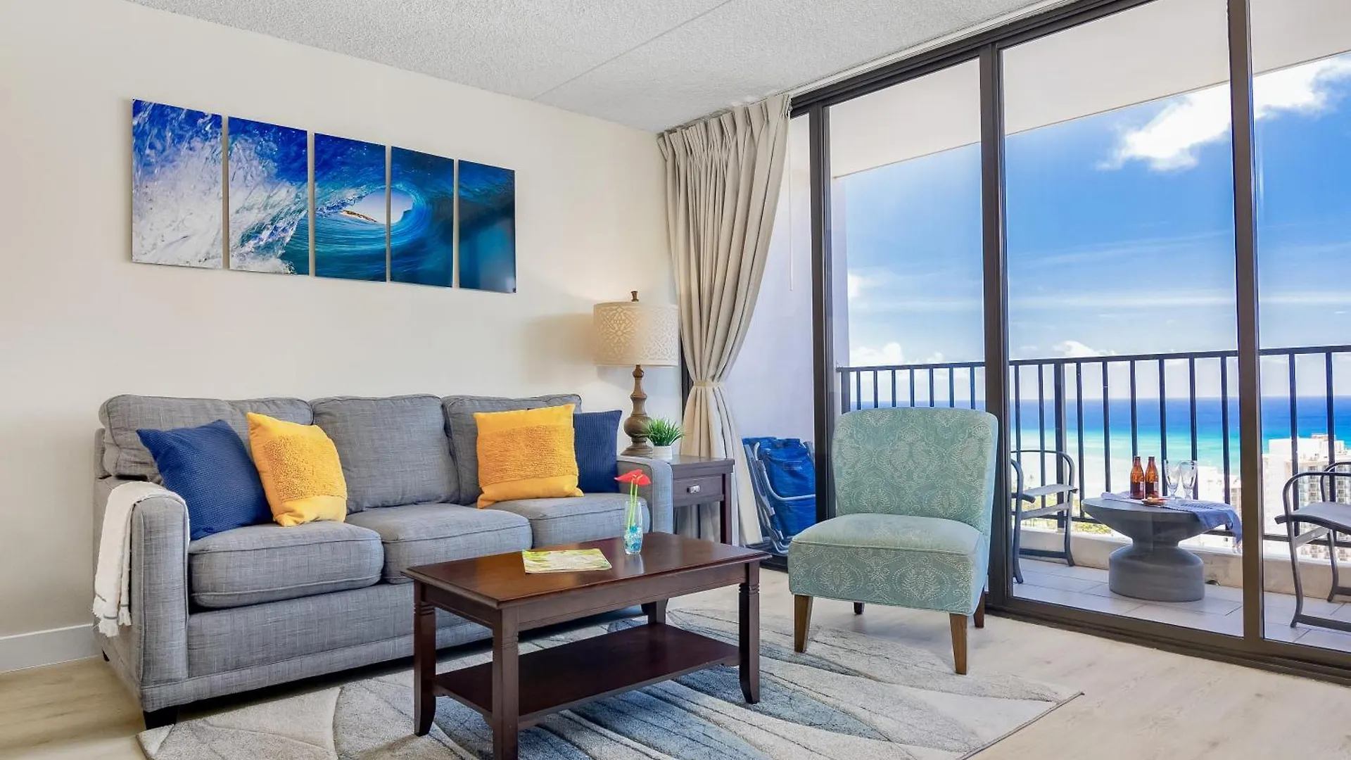 Apartman Breathtaking Ocean View 1 Bedroom Condo With Free Parking! Honolulu